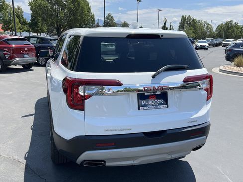 Used 2023 GMC Acadia SLE AWD/4WD image 10