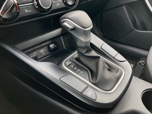 Used 2025 Kia Soul LX w/ LX Technology Package image 23