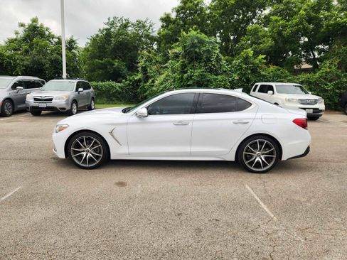 Used 2019 Genesis G70 2.0T Advanced w/ Dynamic Package RWD image 4