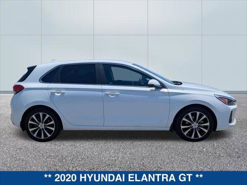 Used 2020 Hyundai Elantra GT FWD image 6