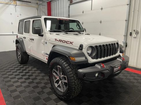 Used 2025 Jeep Wrangler Unlimited Sport S 4xe AWD/4WD image 9