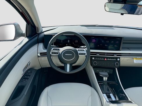 New 2026 Hyundai Tucson SEL FWD image 15