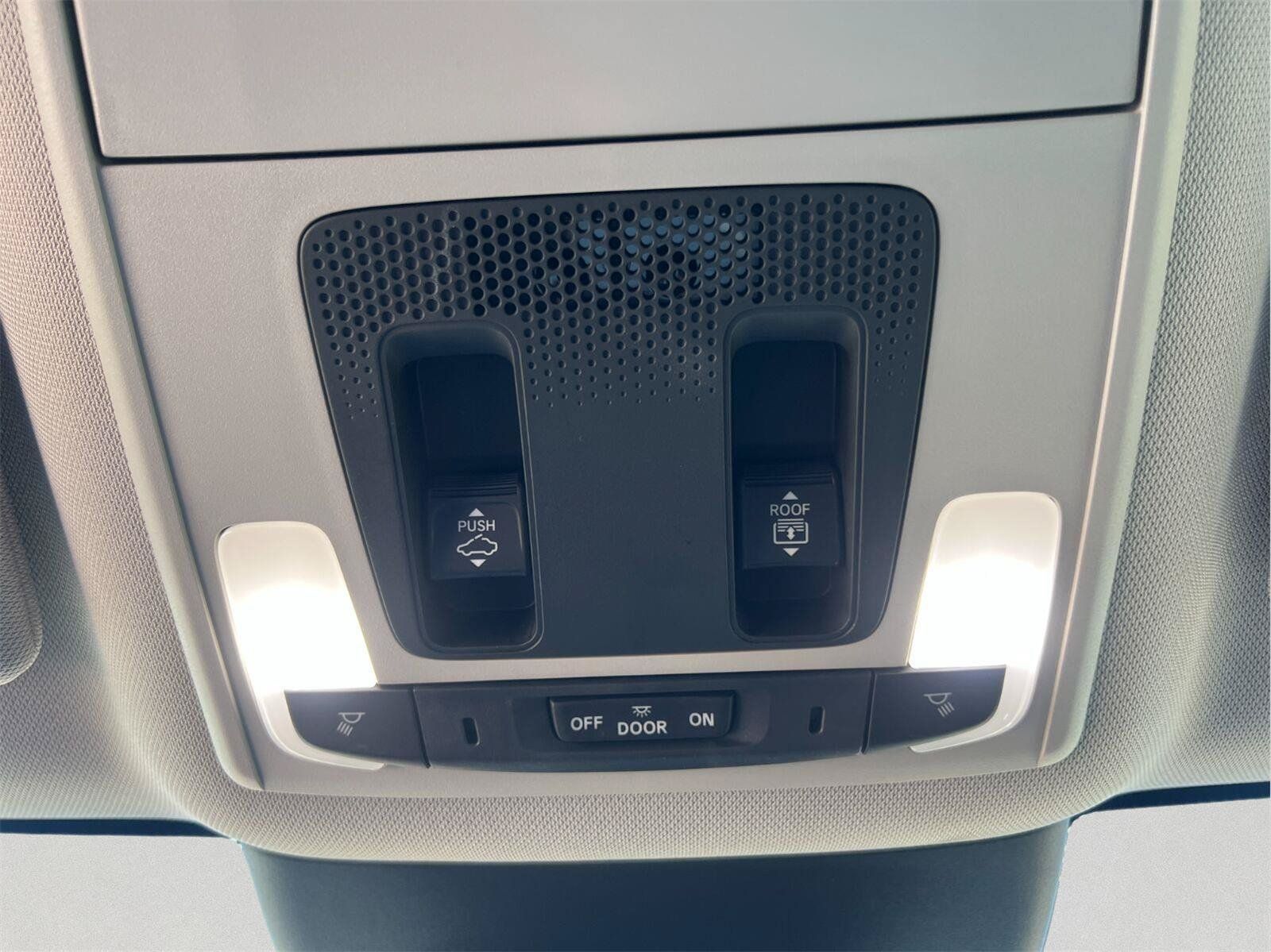 Used 2023 Honda Pilot Elite image 49