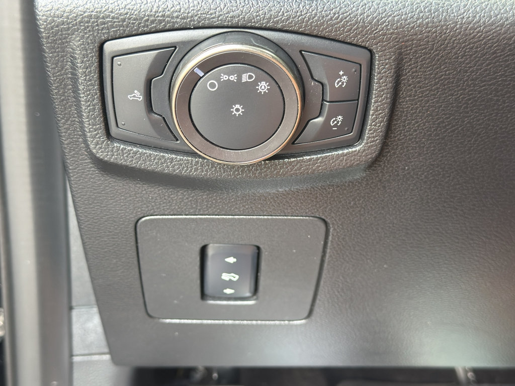 Used 2018 Ford F150 Raptor w/ Equipment Group 802A Luxury AWD/4WD image 11