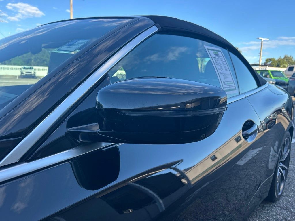 Used 2025 BMW 430i Convertible w/ Premium Package RWD image 18