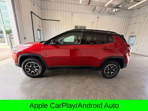 Used 2025 Jeep Compass Trailhawk AWD/4WD image 13