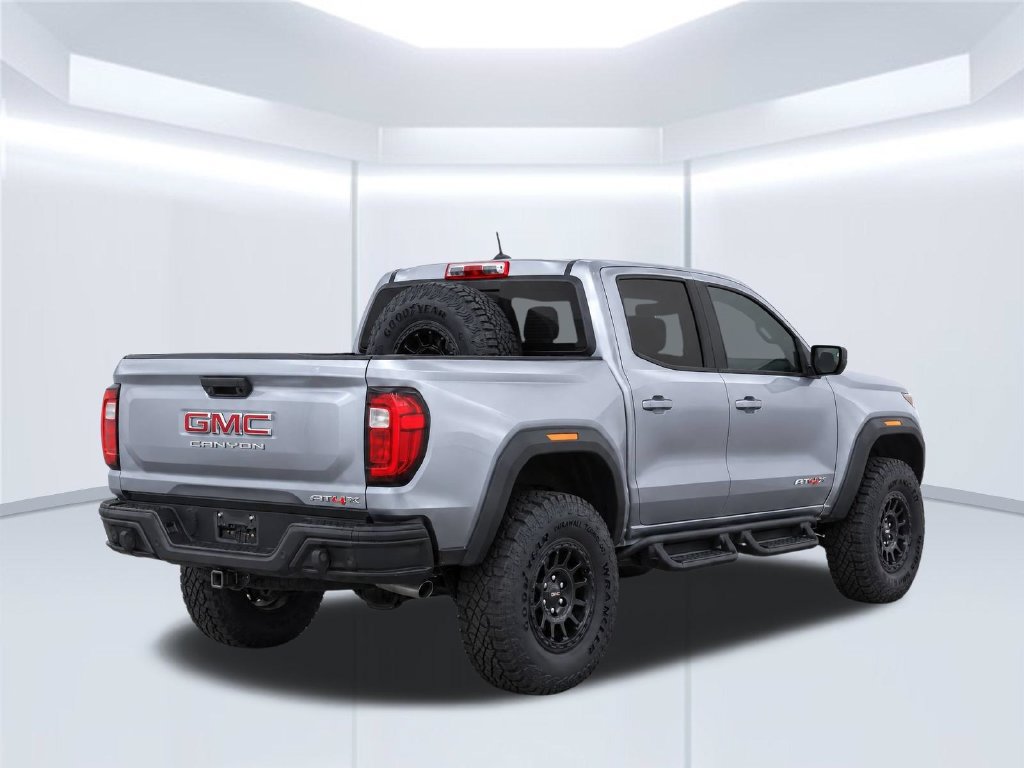 Used 2024 GMC Canyon AT4X w/ AT4X AEV Edition AWD/4WD image 4