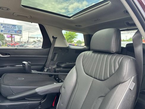 Used 2023 Hyundai Palisade Limited AWD/4WD image 19
