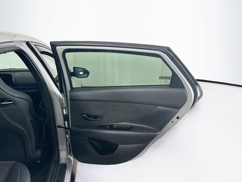 Used 2025 Hyundai Elantra N FWD image 31
