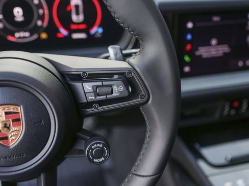 New 2026 Porsche Cayenne Coupe AWD/4WD image 19