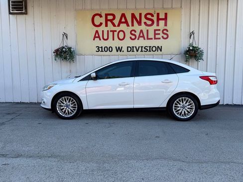 Used 2012 Ford Focus SEL FWD image 6
