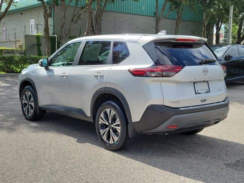 Certified 2023 Nissan Rogue SV FWD image 8