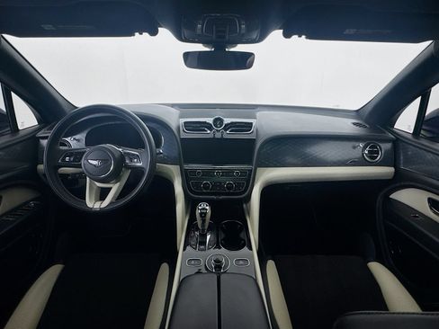 Certified 2023 Bentley Bentayga AWD/4WD image 22