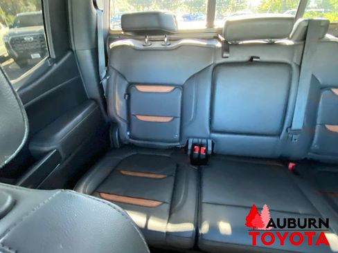 Used 2020 GMC Sierra 1500 AT4 w/ AT4 Premium Package AWD/4WD image 23