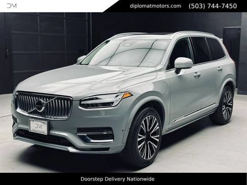 Used 2024 Volvo XC90 T8 Plus AWD/4WD image 1