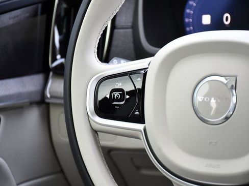 New 2026 Volvo XC90 B6 Ultra w/ Protection Package AWD/4WD image 21