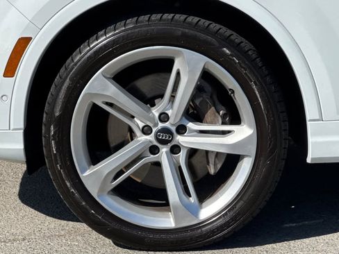 Used 2019 Audi Q7 3.0T Prestige AWD/4WD image 29