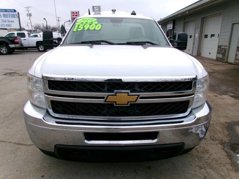 Used 2014 Chevrolet Silverado 2500 W/T w/ Snow Plow Prep Package image 11