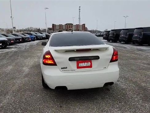 Used 2008 Pontiac Grand Prix GXP image 7