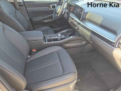 New 2025 Kia Sorento EX w/ EX Panoramic Sunroof Package image 9