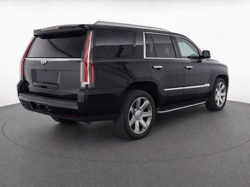 Used 2016 Cadillac Escalade ESV Luxury RWD image 8