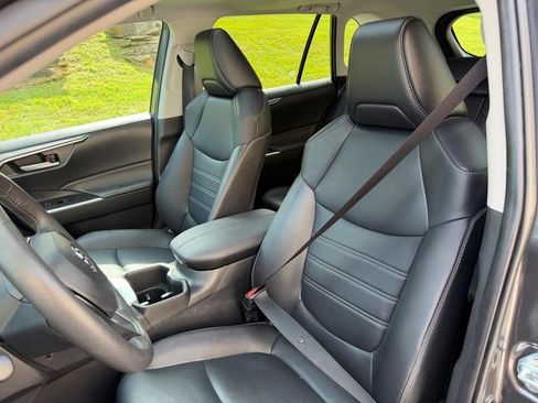 Used 2024 Toyota RAV4 XLE Premium w/ Weather Package AWD/4WD image 7