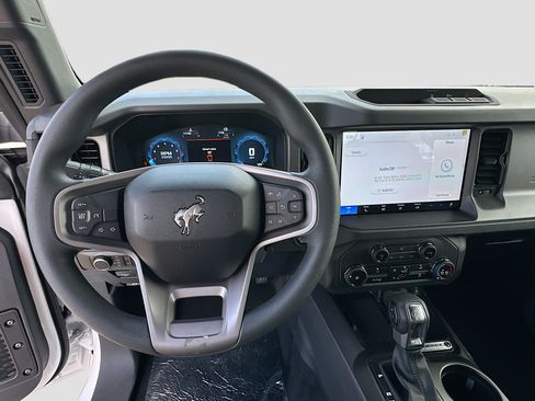New 2026 Ford Bronco 4-Door AWD/4WD image 7