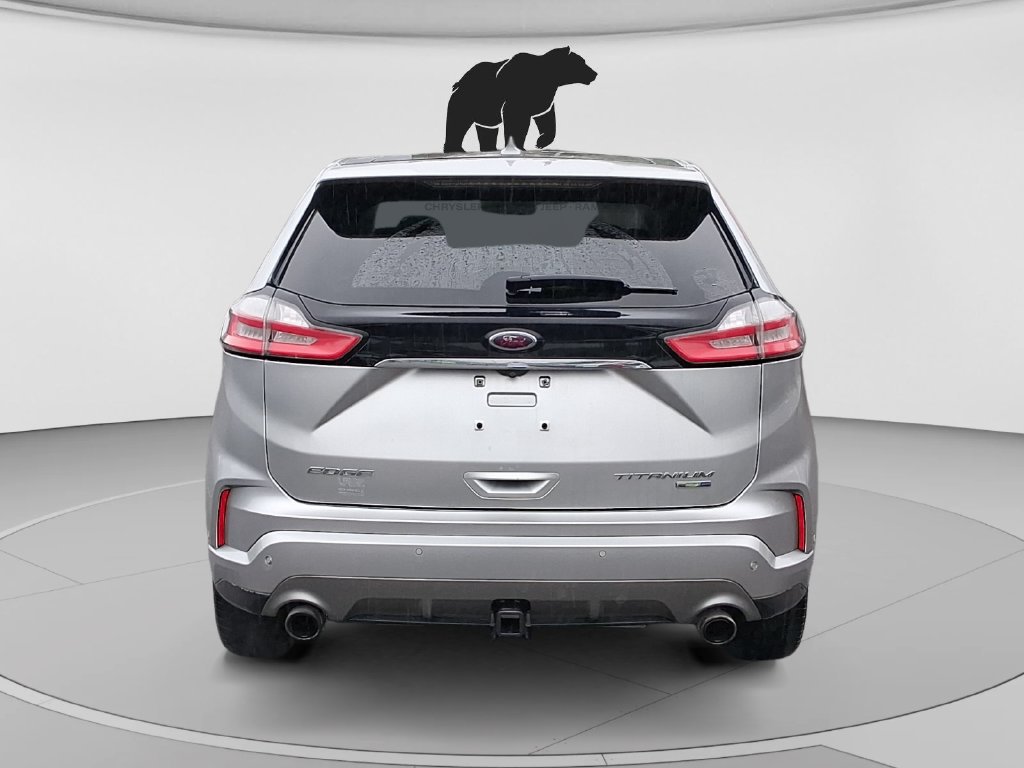 Used 2019 Ford Edge Titanium w/ Equipment Group 301A AWD/4WD image 4