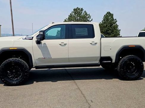 New 2026 GMC Sierra 3500 AT4 w/ AT4 Premium Plus Package AWD/4WD image 6