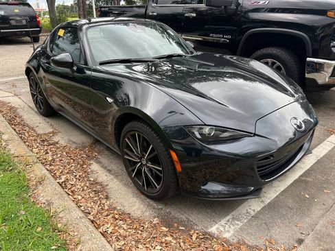Used 2025 MAZDA MX-5 Miata RF Grand Touring RWD image 2