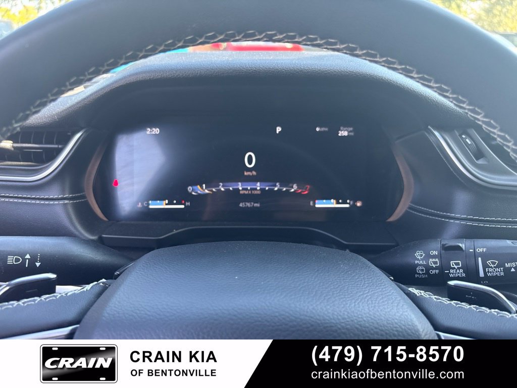 Used 2023 Jeep Grand Cherokee Altitude AWD/4WD image 16