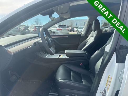 Used 2023 Tesla Model Y Long Range image 17