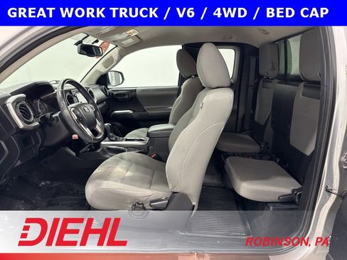 Used 2016 Toyota Tacoma SR5 image 15