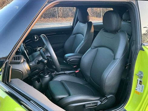 Used 2023 MINI Cooper S image 18