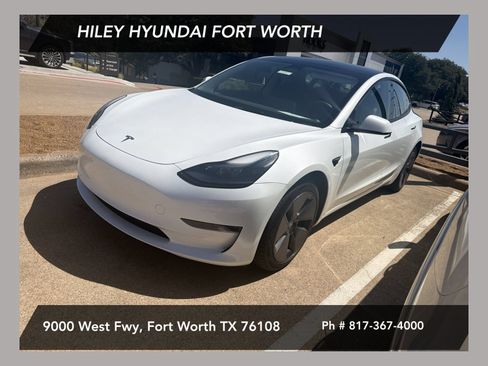 Used 2023 Tesla Model 3 Standard Range RWD image 1
