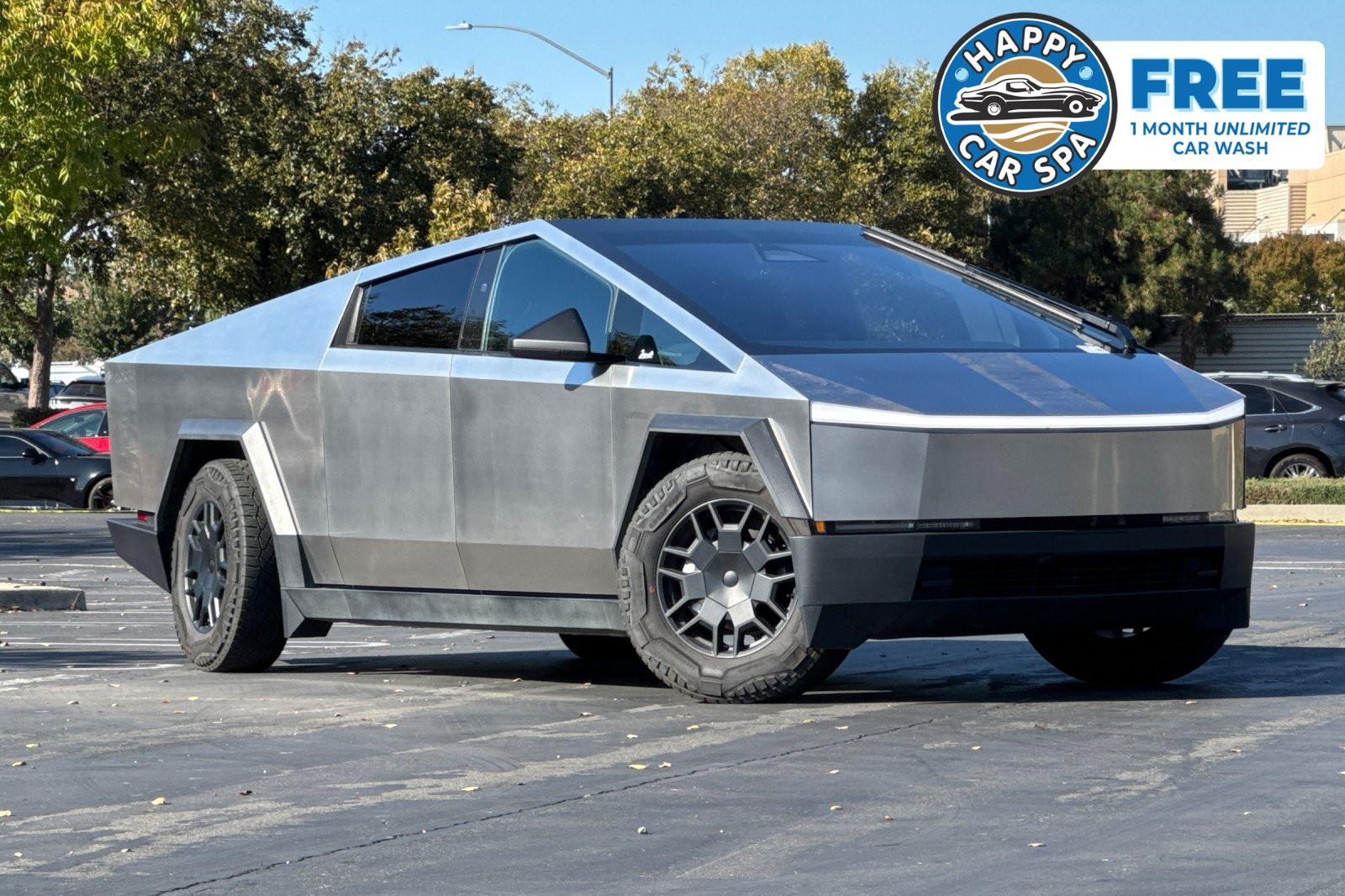 Used 2024 Tesla Cybertruck AWD Crew Cab image 1