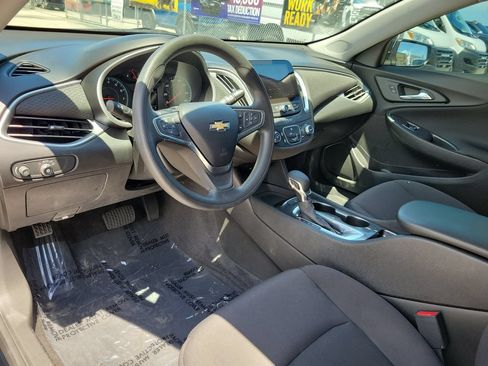 Used 2022 Chevrolet Malibu LS FWD image 8