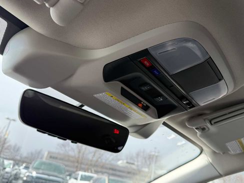 Used 2019 Subaru Crosstrek 2.0i Premium w/ Eyesight System image 25