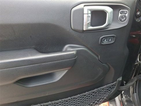 Used 2023 Jeep Wrangler Sport S image 12