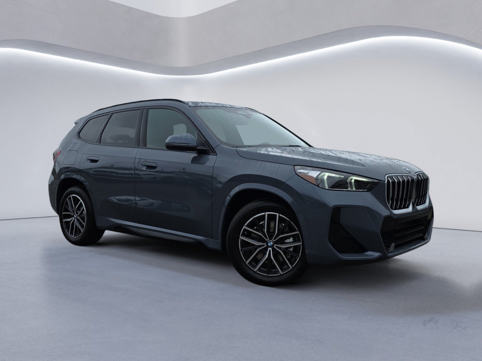 New 2027 BMW X1 xDrive28i AWD/4WD image 2