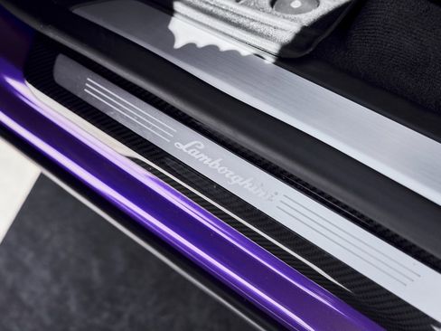 Used 2024 Lamborghini Urus Performante image 46