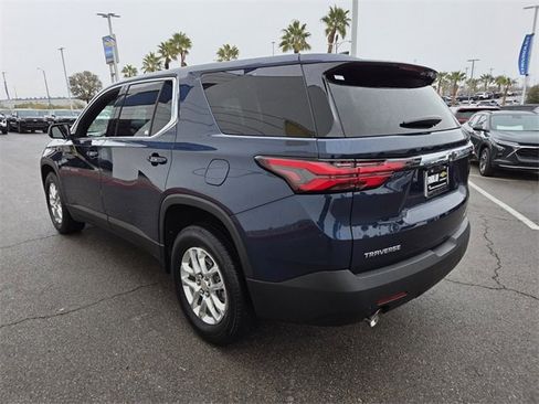 Certified 2022 Chevrolet Traverse LS image 4