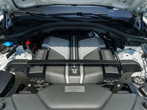 New 2026 Rolls-Royce Cullinan AWD/4WD image 37