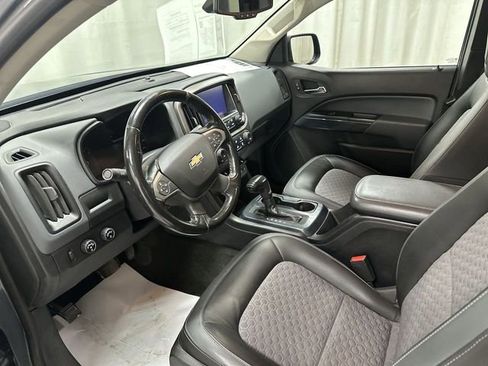 Used 2017 Chevrolet Colorado Z71 AWD/4WD image 14