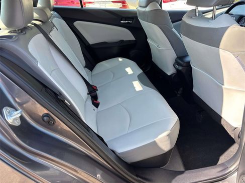 Used 2020 Toyota Prius Prime XLE image 15