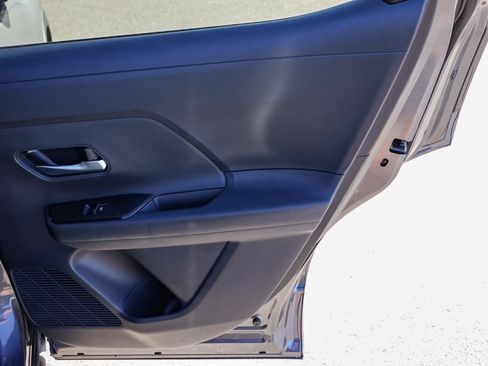 New 2026 Nissan Kicks SR image 19