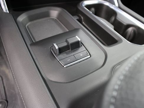 Used 2025 GMC Sierra 2500 Denali image 70