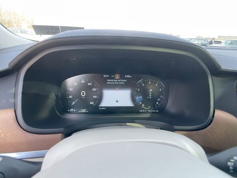 Used 2020 Volvo S90 T6 Inscription image 16