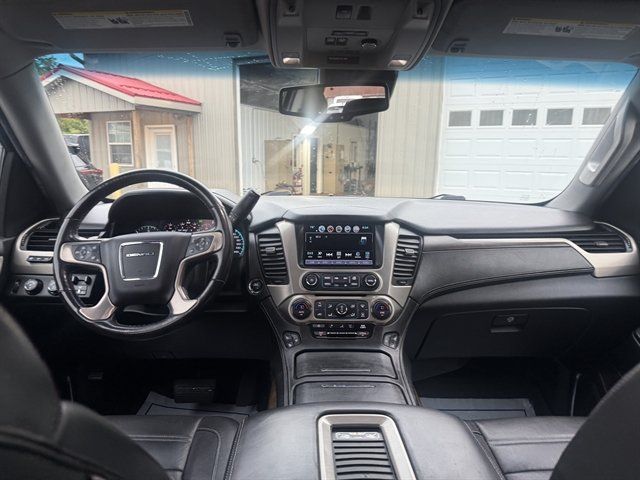 Used 2018 GMC Yukon Denali w/ Open Road Package AWD/4WD image 22