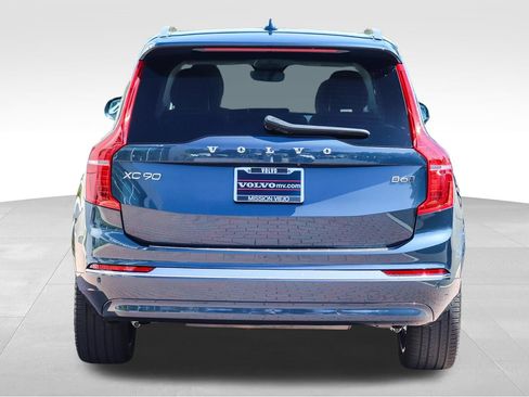 Used 2024 Volvo XC90 B6 Plus w/ Protection Package Premier AWD/4WD image 7